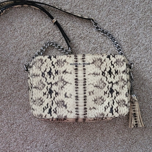 Michael Kors embossed snake skin camera bag - Picture 2 of 9